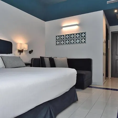 Hotel apartamentowy Luxury Royal *
